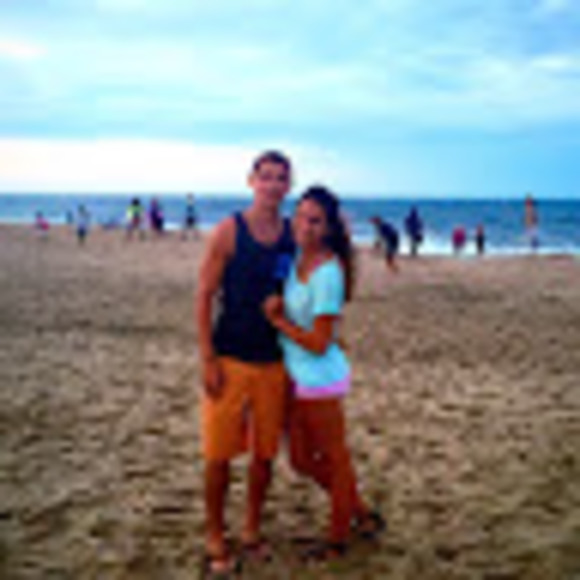 Meet your Posher, Jessica - Picture 1 of 1